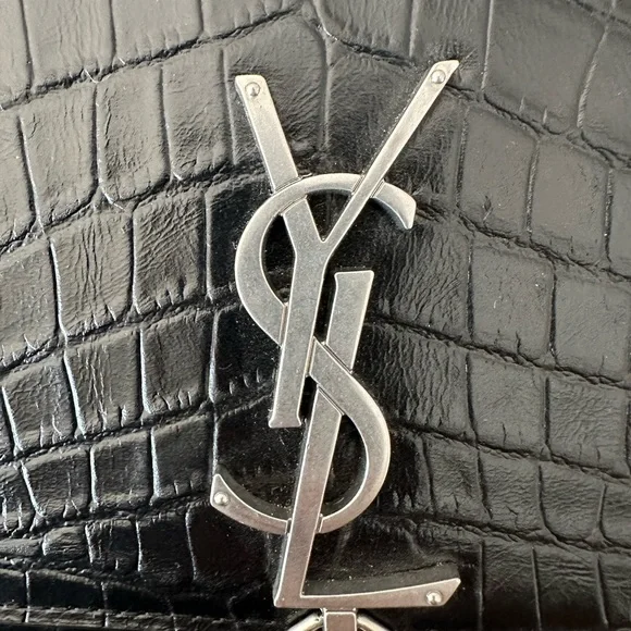 Saint Laurent Black Croc-Embossed Clutch with Silver Tassel - Picture 4 of 5